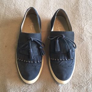 Arturo Chiang Tassel Sneakers